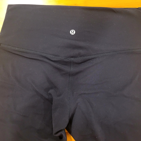 Lululemon Athletica X LSU Black Womens Leggings - Picture 3 of 4